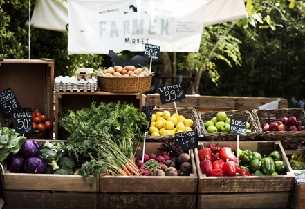 farmers-market-fresh-vegetables.2105201157550